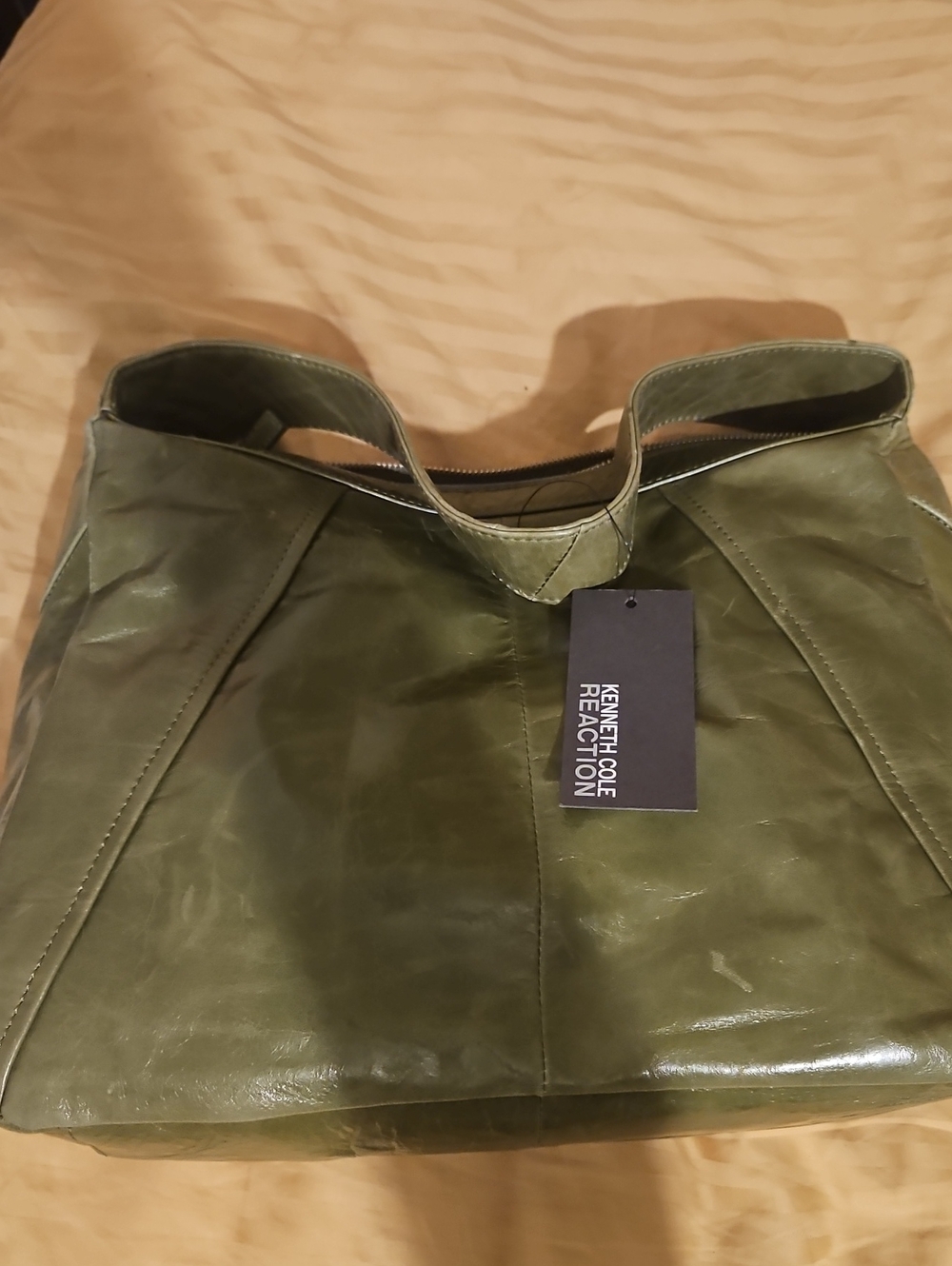 Kenneth Cole Reaction Olive Green Leather Shoulder Bag